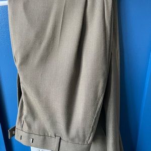 Perry Ellis dress pants, olive green. Wouldn’t let me unselect the tan.